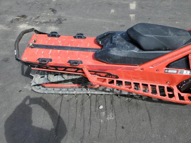 YH2LLGNB4NR000785 - 2022 LYNX SNOWMOBILE RED photo 6