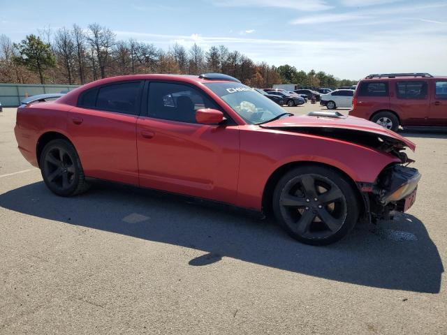 2C3CDXHG2DH594849 - 2013 DODGE CHARGER SXT RED photo 4
