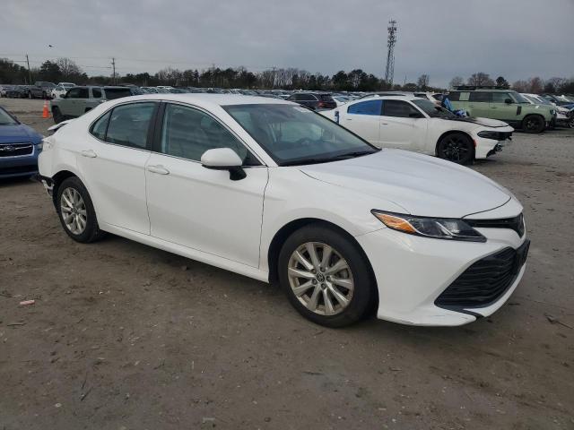 4T1C11AK3LU995463 - 2020 TOYOTA CAMRY LE WHITE photo 4