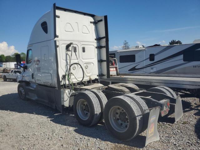 3AKJGLBG6GSHT7188 - 2016 FREIGHTLINER CASCADIA 1 WHITE photo 3