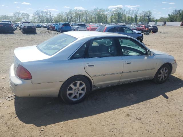 4T1BF28B5YU022102 - 2000 TOYOTA AVALON XL SILVER photo 3