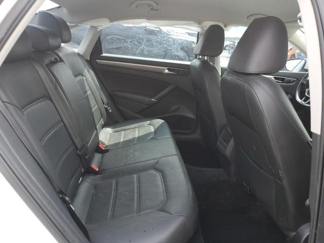 1VWDT7A35HC033447 - 2017 VOLKSWAGEN PASSAT R-LINE Weiß Foto 10
