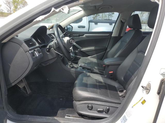1VWDT7A35HC033447 - 2017 VOLKSWAGEN PASSAT R-LINE Weiß Foto 7