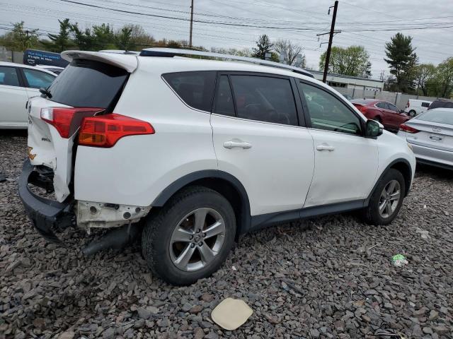 JTMRFREV9FD117303 - 2015 TOYOTA RAV4 XLE WHITE photo 3