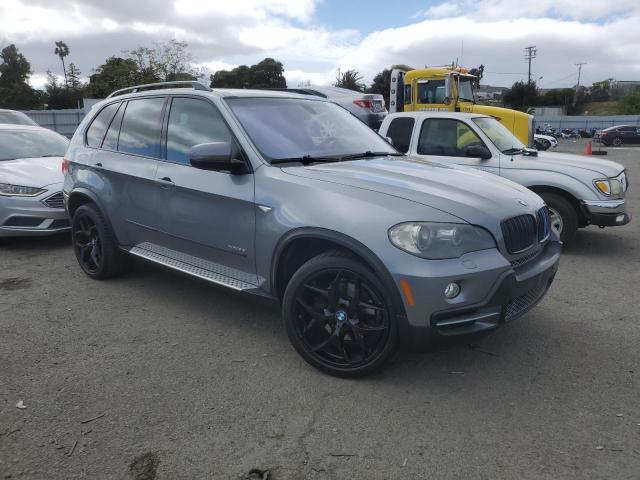 5UXFE83599L168747 - 2009 BMW X5 XDRIVE48I SILVER photo 4