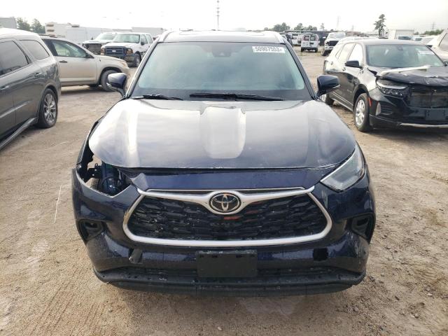 5TDGZRBH3NS585835 - 2022 TOYOTA HIGHLANDER XLE BLUE photo 5