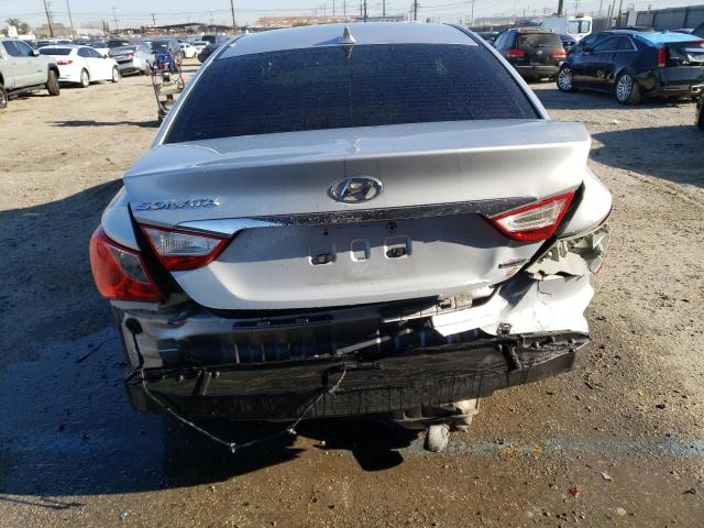 5NPEC4AC0BH163119 - 2011 HYUNDAI SONATA SE SILVER photo 6