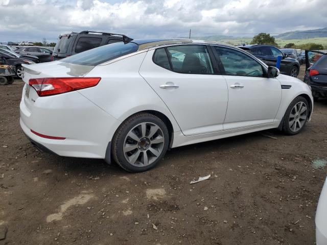 5XXGR4A64CG076614 - 2012 KIA OPTIMA SX WHITE photo 3