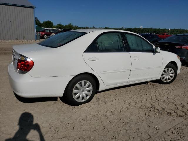 4T1BE32K15U008565 - 2005 TOYOTA CAMRY LE WHITE photo 3