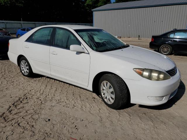 4T1BE32K15U008565 - 2005 TOYOTA CAMRY LE WHITE photo 4