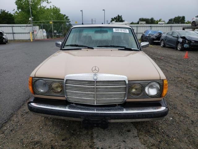 WDBAB33A0EA036517 - 1984 MERCEDES-BENZ 300 DT TAN photo 5