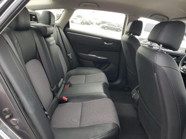 JHMZC5F11JC021711 - 2018 HONDA CLARITY GRAY photo 10