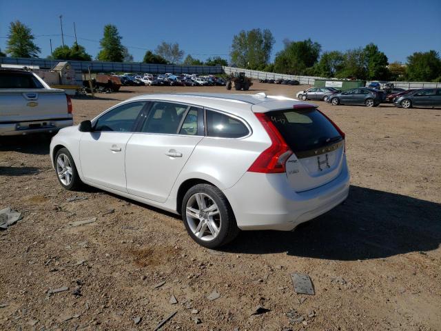 YV140MEB1F1207786 - 2015 VOLVO V60 PREMIER WHITE photo 2