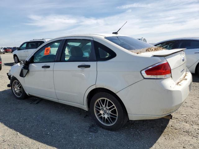 1FAHP3FN9AW213388 - 2010 FORD FOCUS SE WHITE photo 2