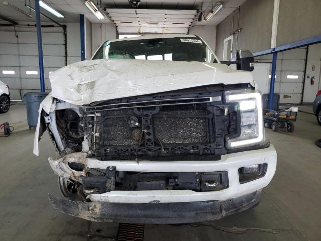 1FT8W3BT9JEB30440 - 2018 FORD F350 SUPER DUTY WHITE photo 5