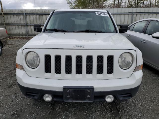 1C4NJRFB9CD715632 - 2012 JEEP PATRIOT LATITUDE WHITE photo 5