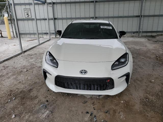 JF1ZNBF18N8754783 - 2022 TOYOTA GR 86 PREMIUM WHITE photo 5