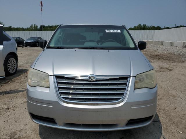 2A4RR4DE4AR151578 - 2010 CHRYSLER TOWN & COU LX SILVER photo 5