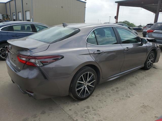 4T1G11AK7RU226314 - 2024 TOYOTA CAMRY SE NIGHT SHADE GRAY photo 3