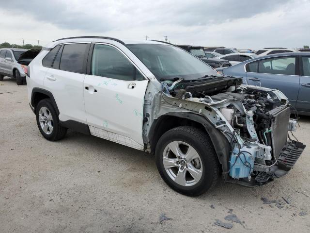 2T3W1RFVXLC034723 - 2020 TOYOTA RAV4 XLE WHITE photo 4