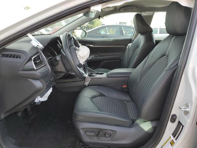 4T1G11AK3PU106958 - 2023 TOYOTA CAMRY SE NIGHT SHADE WHITE photo 7