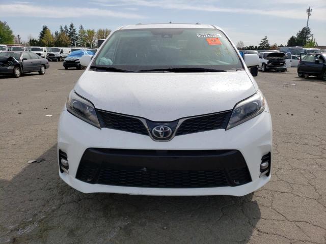 5TDEZ3DC0KS227027 - 2019 TOYOTA SIENNA SE WHITE photo 5