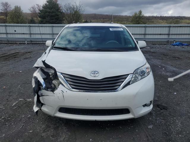 5TDDK3DC4DS050601 - 2013 TOYOTA SIENNA XLE WHITE photo 5