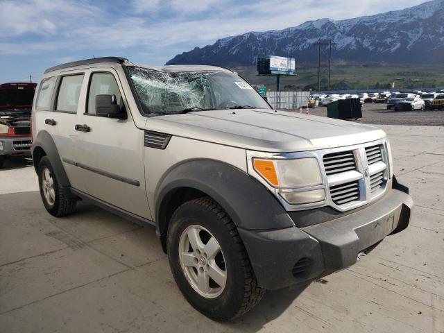 1D8GU28K28W185778 - 2008 DODGE NITRO SXT TAN photo 4