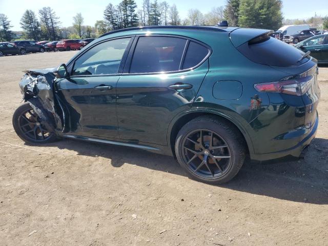 ZASPAKBN7M7D01899 - 2021 ALFA ROMEO STELVIO TI GREEN photo 2
