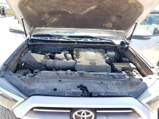 JTEBU5JR5L5776912 - 2020 TOYOTA 4RUNNER SR5/SR5 PREMIUM 银色 照片 12