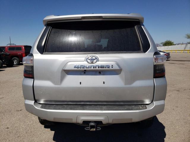JTEBU5JR5L5776912 - 2020 TOYOTA 4RUNNER SR5/SR5 PREMIUM 银色 照片 6