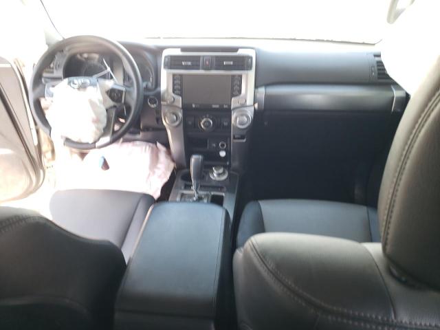 JTEBU5JR5L5776912 - 2020 TOYOTA 4RUNNER SR5/SR5 PREMIUM 银色 照片 8