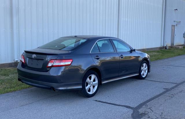 4T1BF3EK5BU148381 - 2011 TOYOTA CAMRY BASE GRAY photo 4