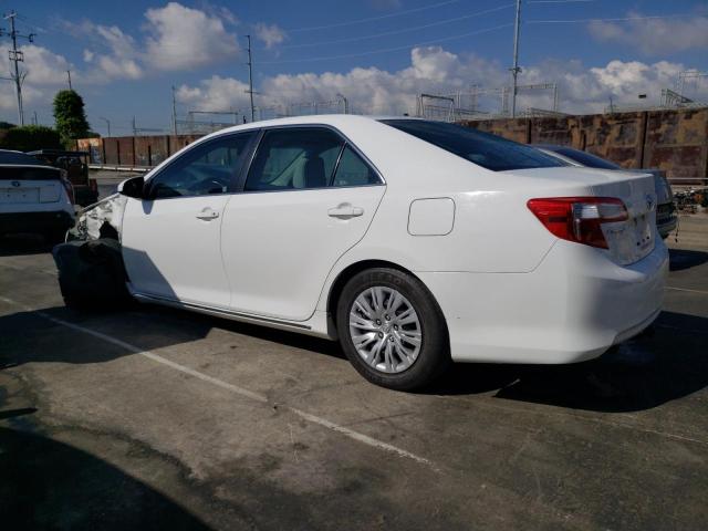 4T4BF1FK9CR269912 - 2012 TOYOTA CAMRY BASE WHITE photo 2