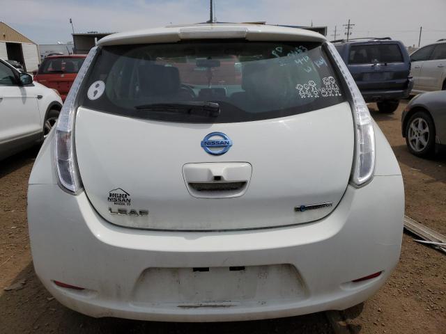 1N4AZ0CP5FC329468 - 2015 NISSAN LEAF S WHITE photo 6