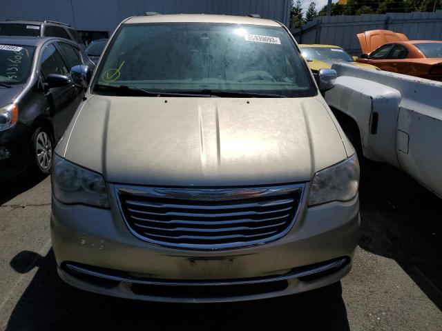 2C4RC1CGXCR146042 - 2012 CHRYSLER TOWN & COU TOURING L GOLD photo 5