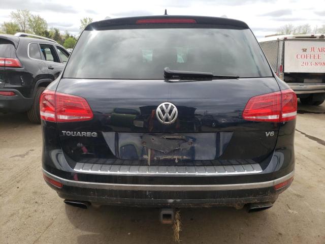 WVGRF7BP0HD003165 - 2017 VOLKSWAGEN TOUAREG WOLFSBURG BLACK photo 6