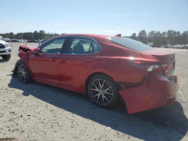 4T1G11AK7PU095558 - 2023 TOYOTA CAMRY SE NIGHT SHADE RED photo 2