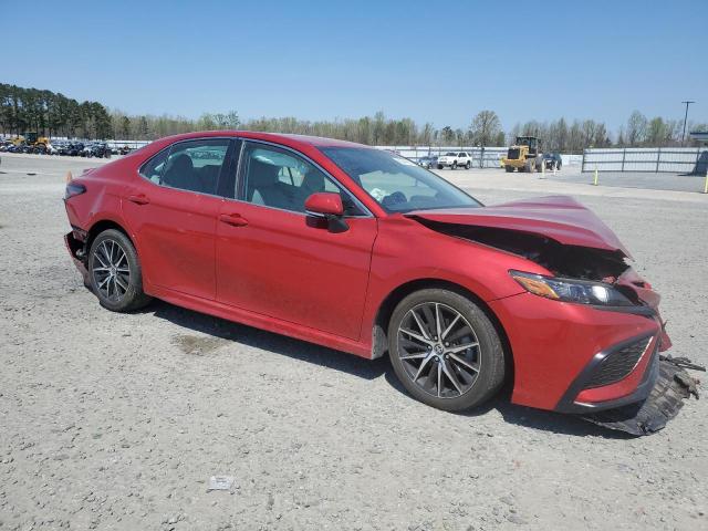 4T1G11AK7PU095558 - 2023 TOYOTA CAMRY SE NIGHT SHADE RED photo 4