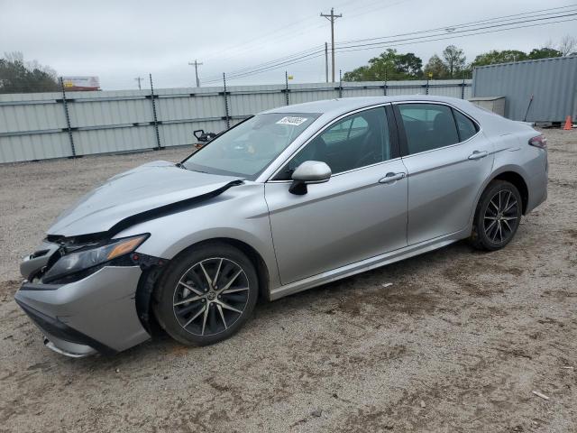 4T1T11AK8PU838386 - 2023 TOYOTA CAMRY SE NIGHT SHADE SILVER photo 1