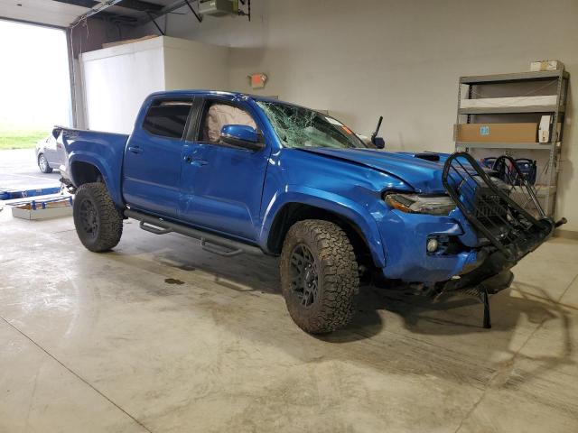 3TMCZ5ANXHM050018 - 2017 TOYOTA TACOMA DOUBLE CAB BLUE photo 4