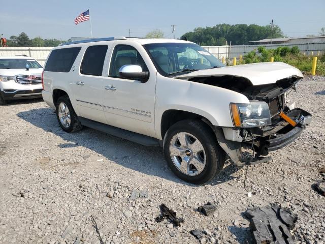 1GNUCKE06AR277320 - 2010 CHEVROLET SUBURBAN C1500 LTZ WHITE photo 4