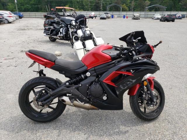 JKAEXEE15GDA22415 - 2016 KAWASAKI EX650 E RED photo 1