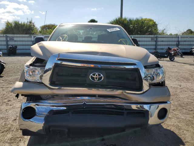 5TFRU5F11AX023935 - 2010 TOYOTA TUNDRA DOUBLE CAB SR5 TAN photo 5