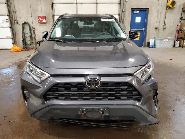 2T3A1RFV6MW144257 - 2021 TOYOTA RAV4 XLE PREMIUM GRAY photo 5