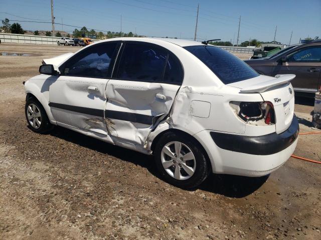 KNADE123486296016 - 2008 KIA RIO BASE WHITE photo 2