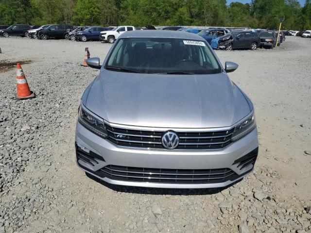 1VWDT7A3XHC085964 - 2017 VOLKSWAGEN PASSAT R-LINE Silber Foto 5
