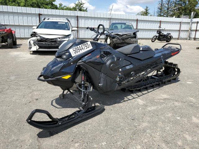 2BPSTSPG3PV000208 - 2023 SKI DOO DOO SUMMIT BLACK photo 2