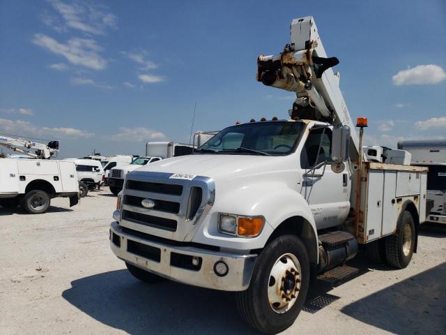 3FRXF75D28V039454 - 2008 FORD F750 SUPER DUTY WHITE photo 2