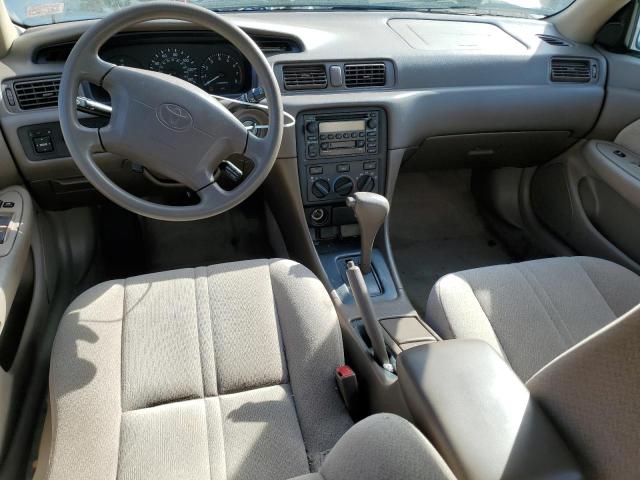 4T1BF22KXYU113195 - 2000 TOYOTA CAMRY LE BEIGE photo 8